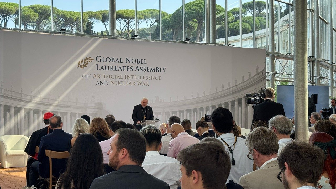 Nobel laureates convene at Castel Gandolfo to address AI and nuclear threats
