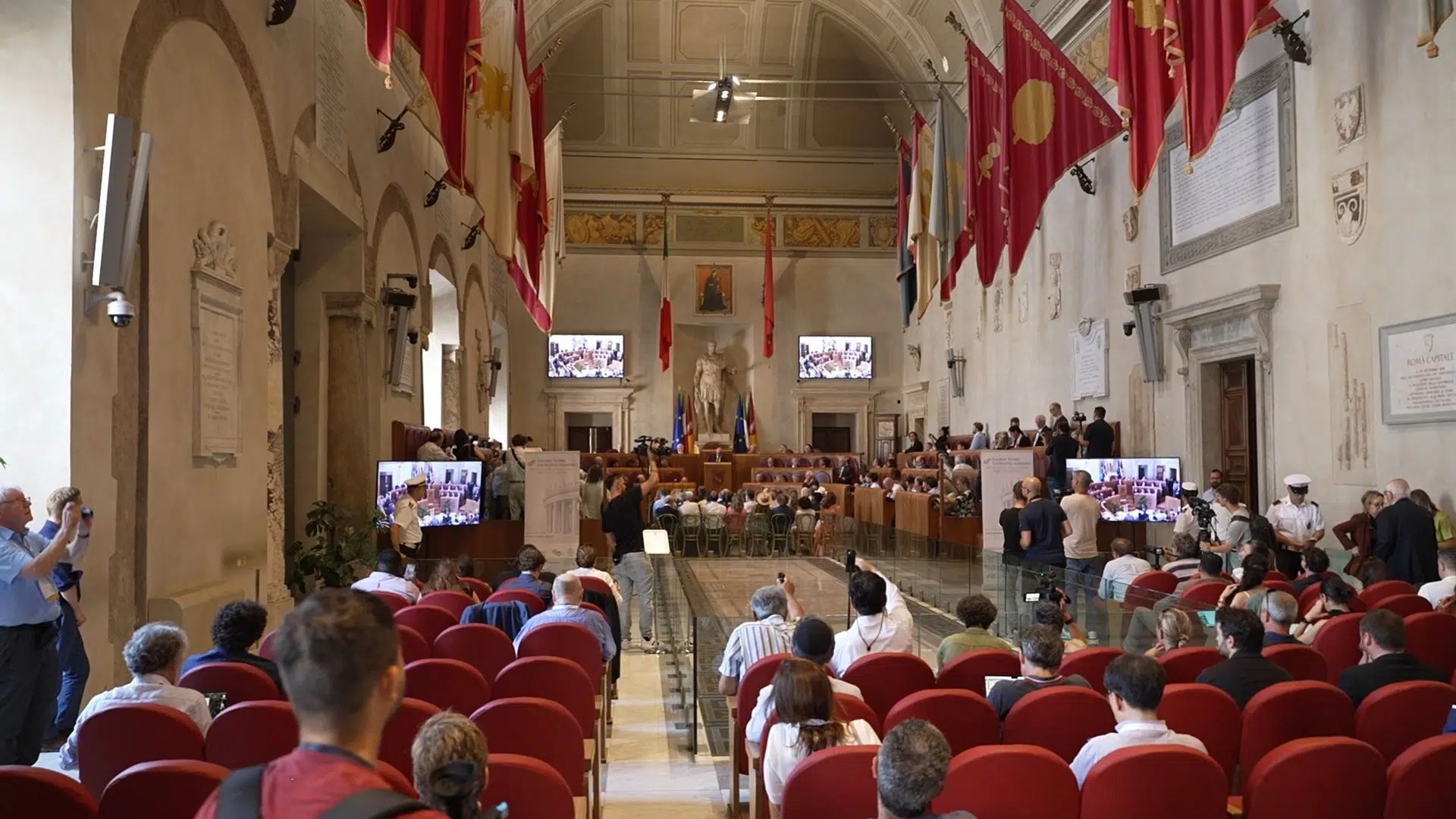 Nobel laureates from around the world gather in Rome to sign agreement on nuclear weapons and AI