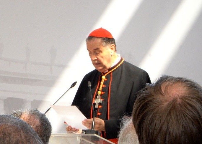 Nobel laureates, experts discuss nuclear war and AI at Borgo Laudato Si